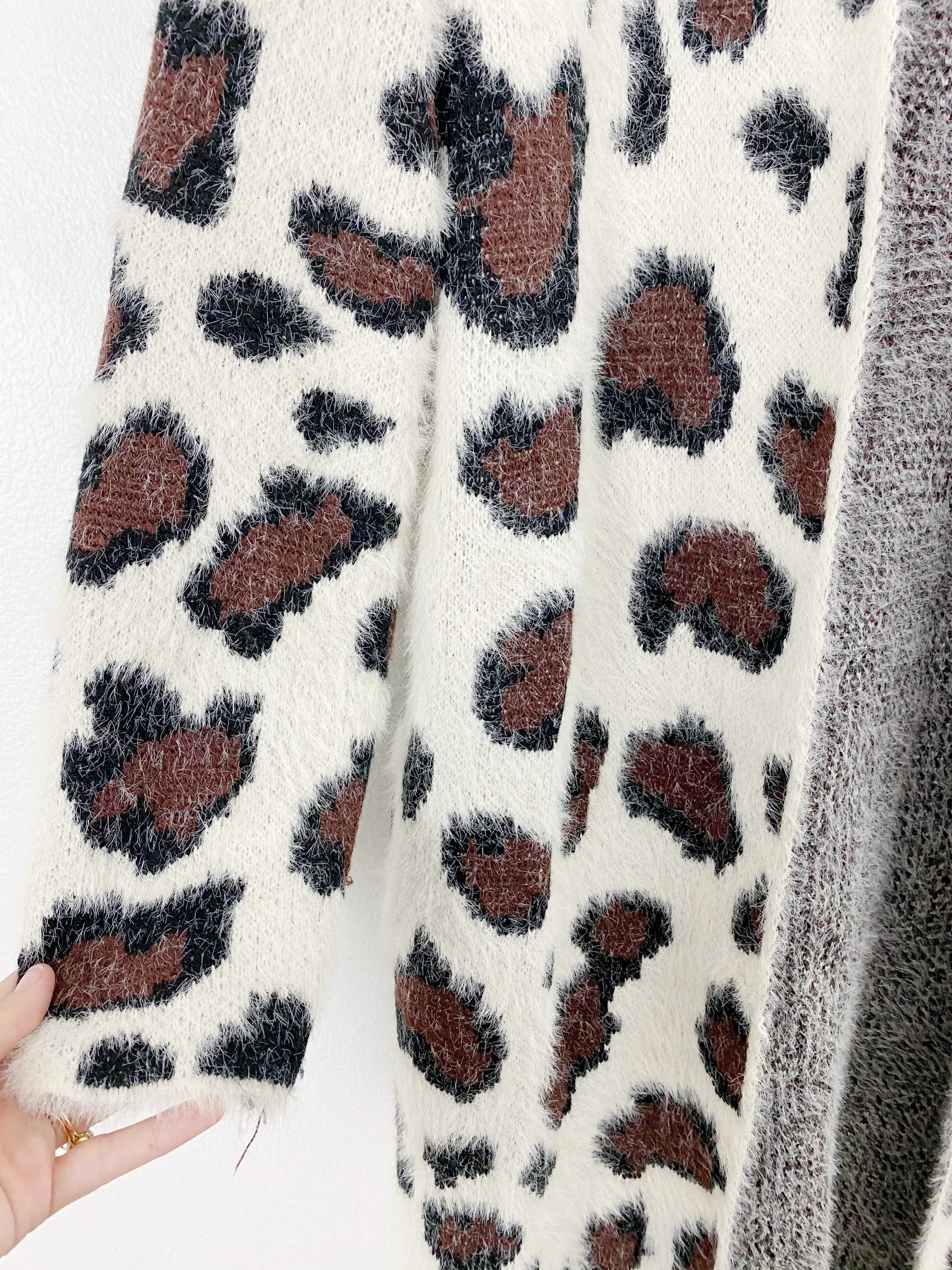 Boutique Kayla's Armoire Leopard Fuzzy Sweater Cardigan S/M