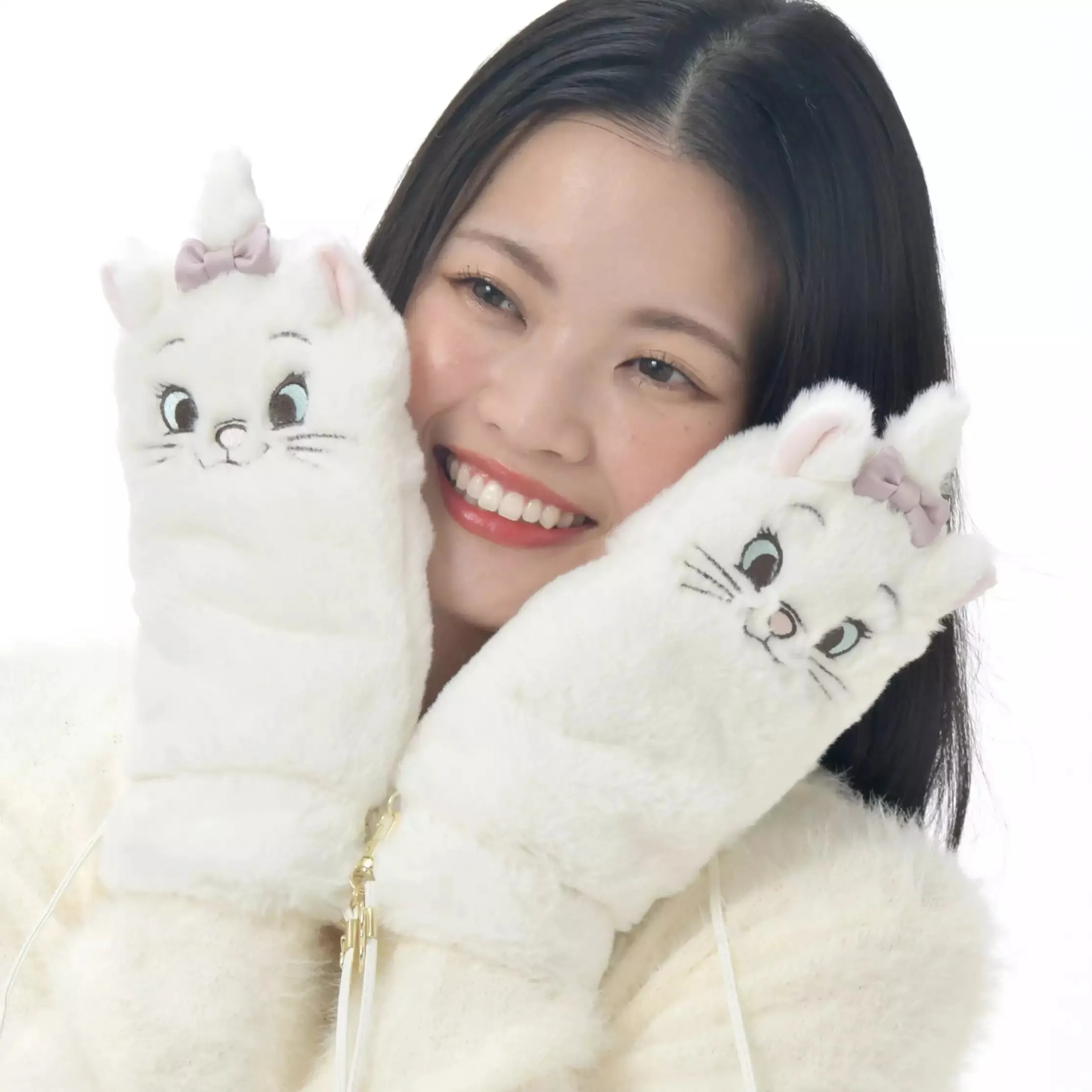 JDS - Winter Park Fashion x Marie The Fashionable Cat Gloves with Straps for Adults (Release Date: Nov 8, 2024)