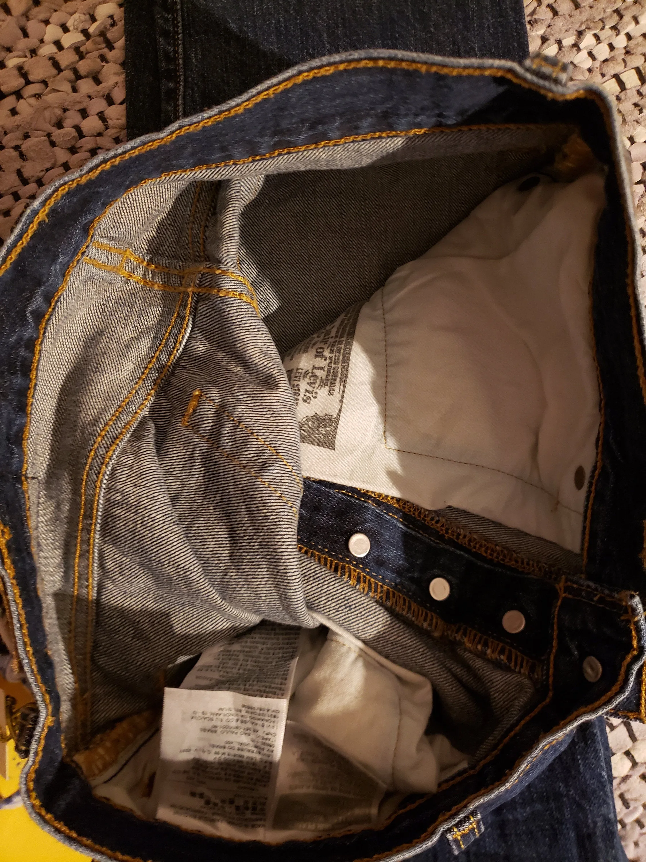 Levi's 501 - 27"x32" red tab, SOLD