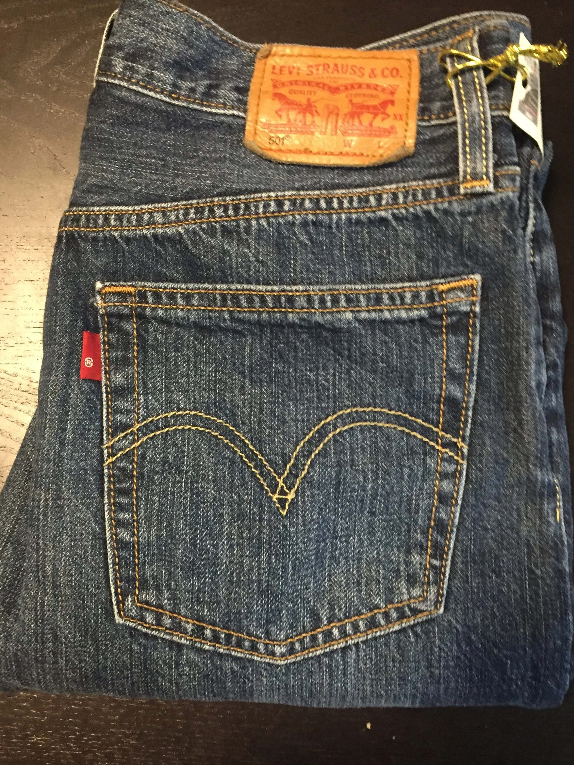 Levi's 501 - 27"x32" red tab, SOLD