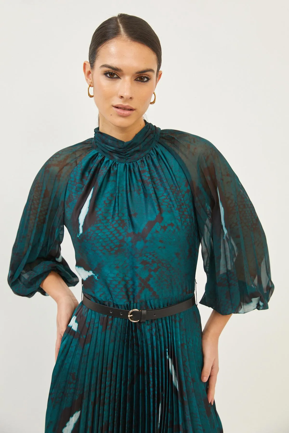 Print Green High Neck Balloon Sleeve Pleated Midi Dress