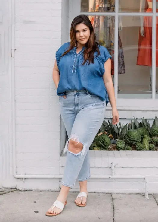 Ripped Stretch Mom Jeans